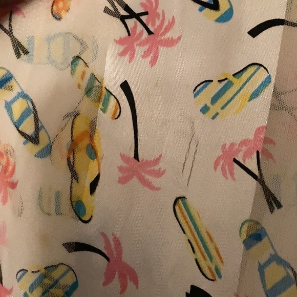 Vacation Theme - Flip-Flops & Palm Trees Fashion Scarf - Picture 7 of 7